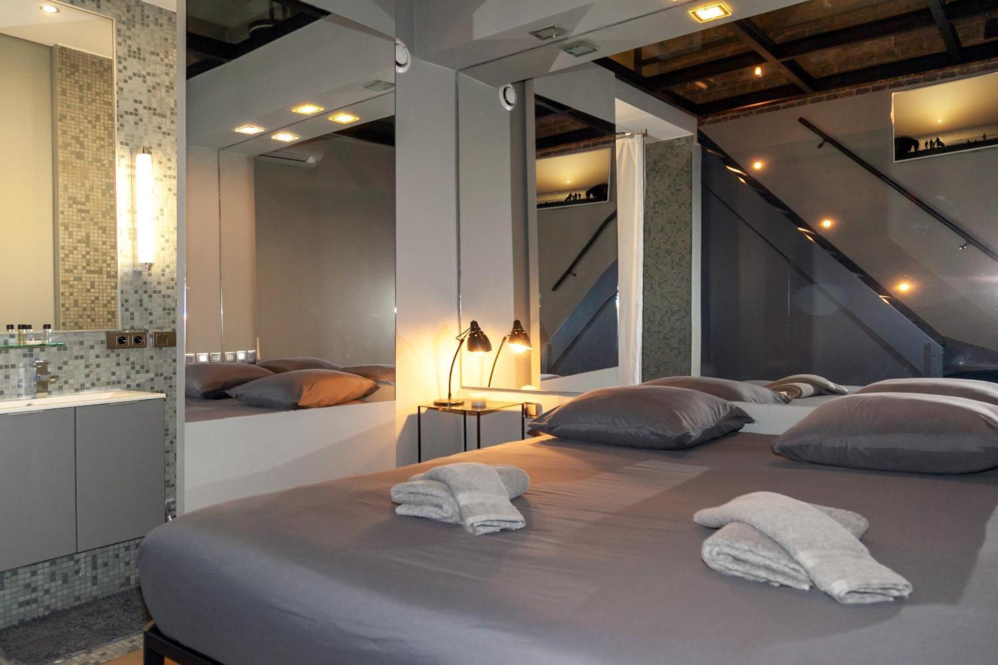 Loft Atypique Avec Terrasse, Calme Et Cosy Apartment Paris Bagian luar foto
