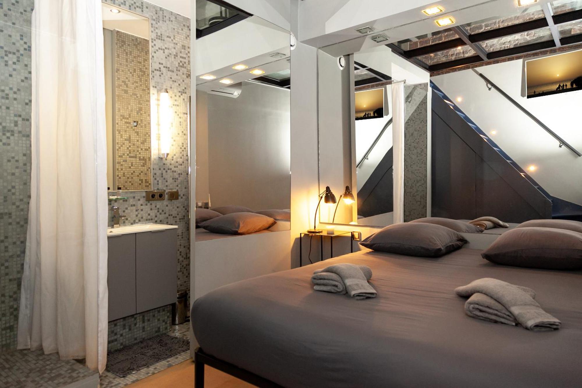 Loft Atypique Avec Terrasse, Calme Et Cosy Apartment Paris Bagian luar foto