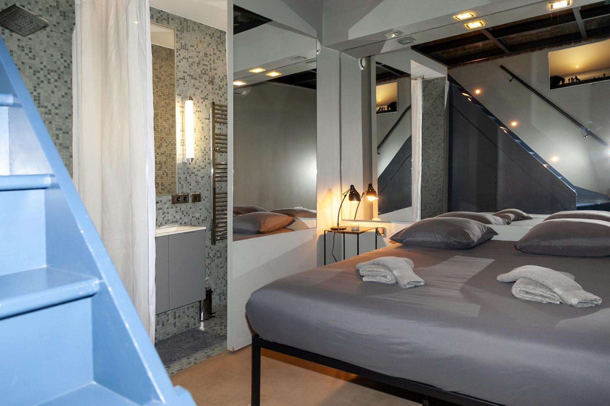 Loft Atypique Avec Terrasse, Calme Et Cosy Apartment Paris Bagian luar foto